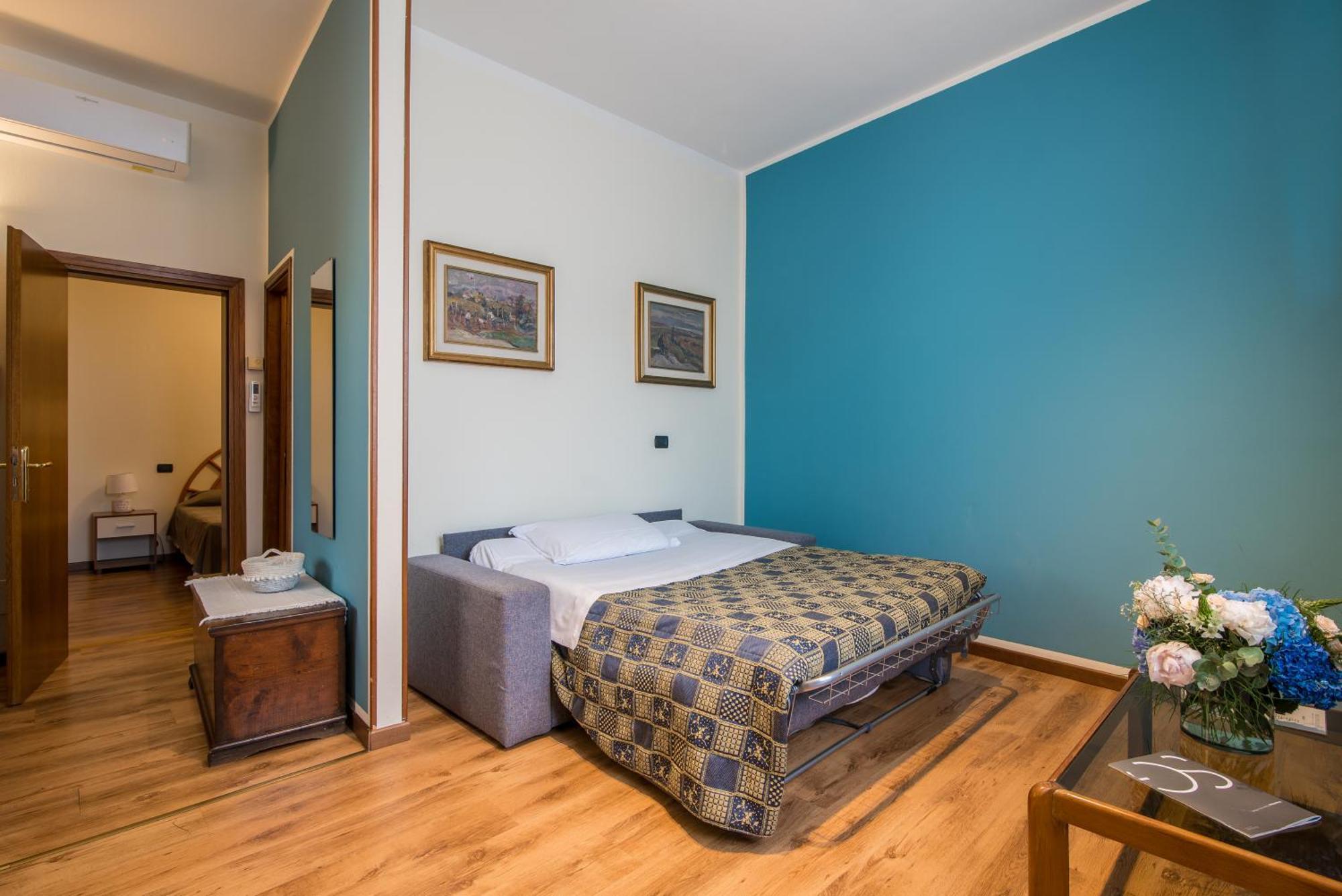 Hotel Porta Del Sole Soiano Del Lago Esterno foto