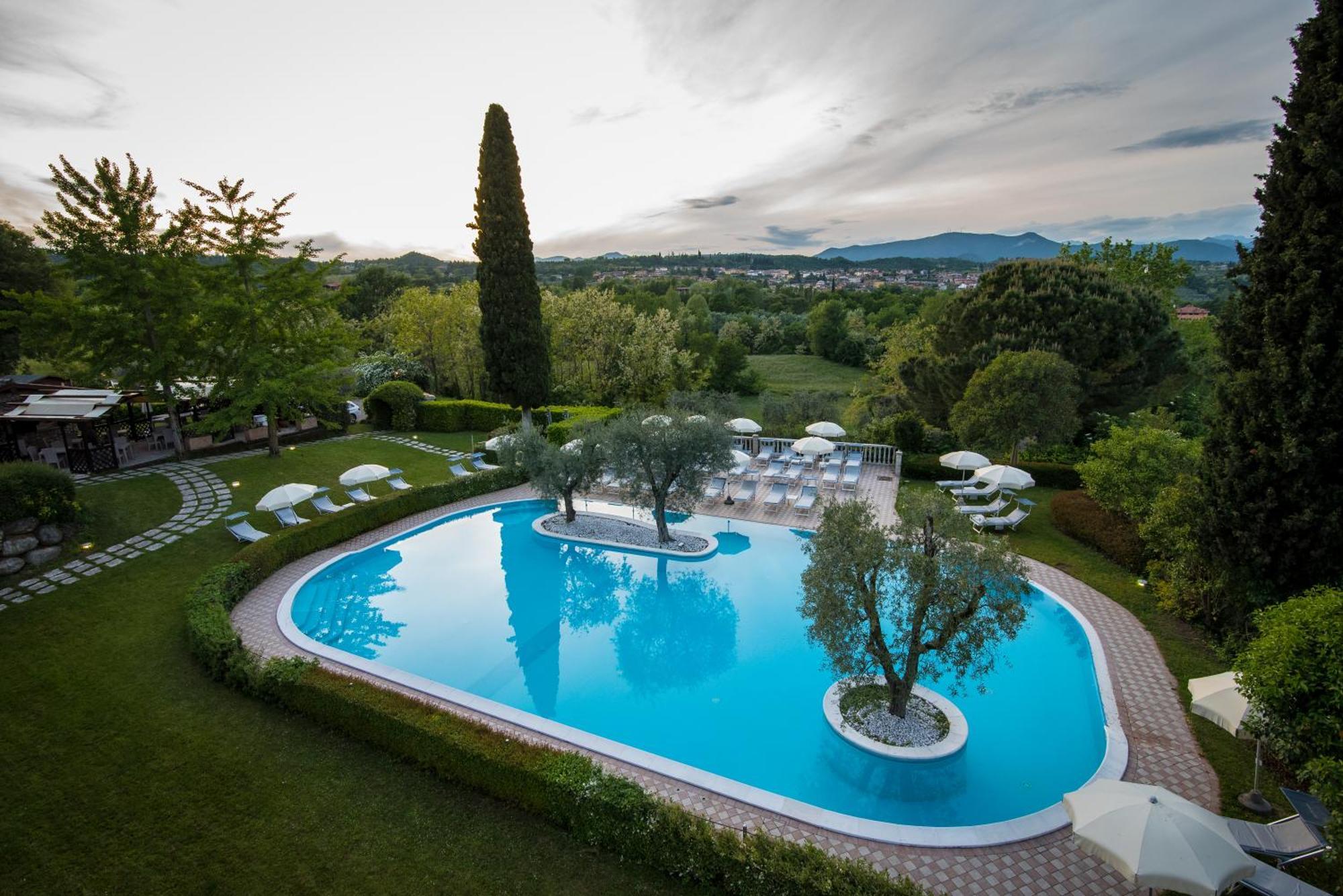 Hotel Porta Del Sole Soiano Del Lago Esterno foto